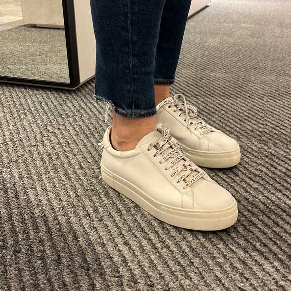 Givenchy ladies sneakers - Picture 1 of 5